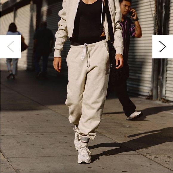 FP Movement For The Win Joggers, Oatmeal Heather, Size M - Picture 1 of 13